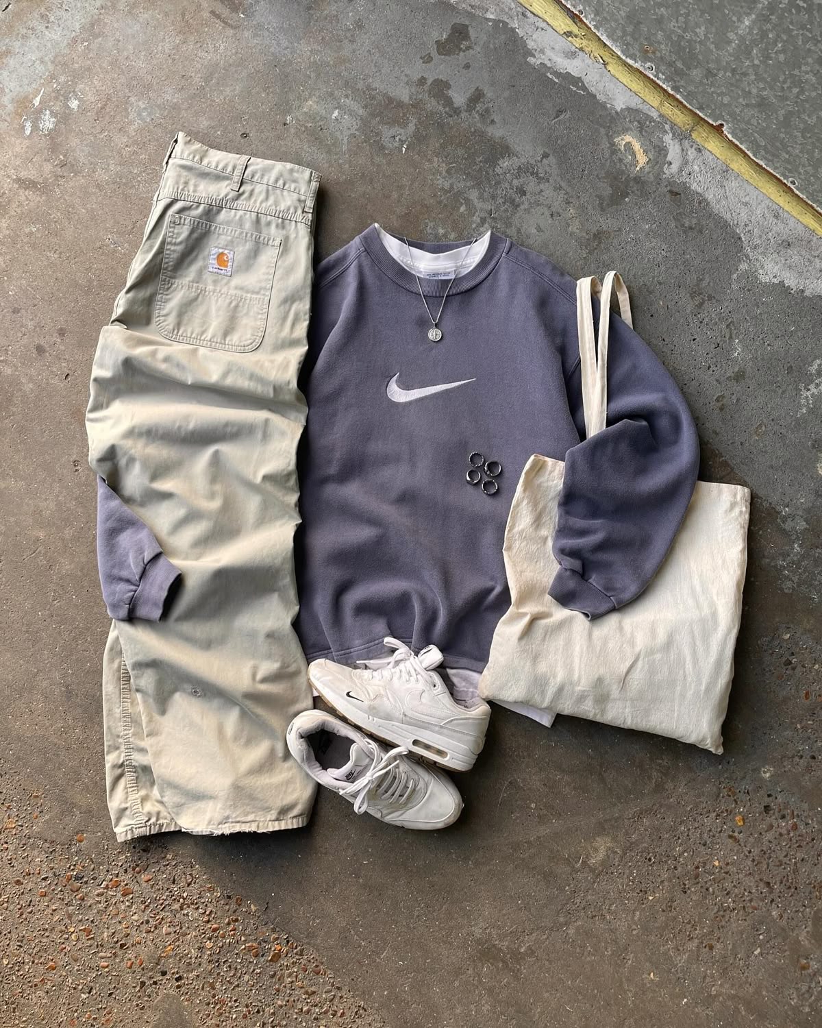 Box Mystère : Sweat + Jean + T-shirt